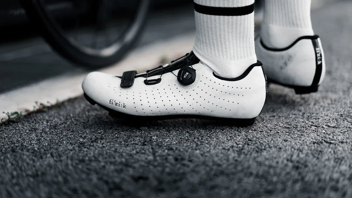 Gravel Bike Schuhe vs. Mountain Bike Schuhe: Wichtige Unterschiede und Top-Empfehlungen für gemischtes Terrain